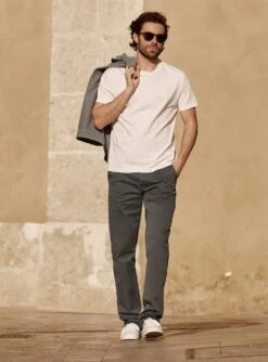 Chino Ajusté Charles Celeste